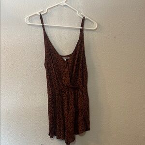 Amuse Society Leaf Print Romper size small